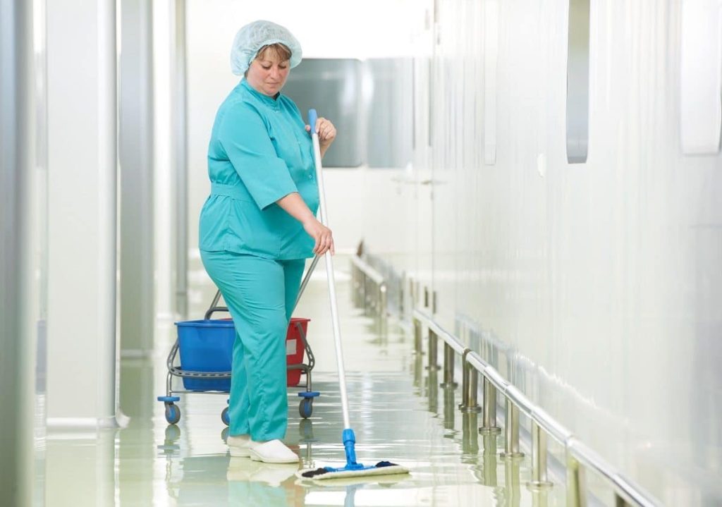 Woman-cleaning-hospital